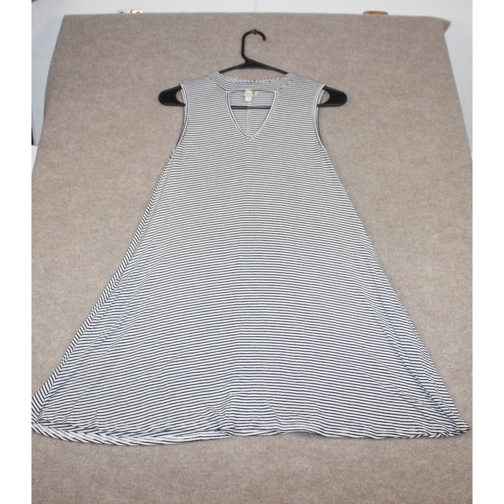 Elan Striped Sleeveless Swing Dress Keyhole Choker Neck Navy White SW-P-5260 S